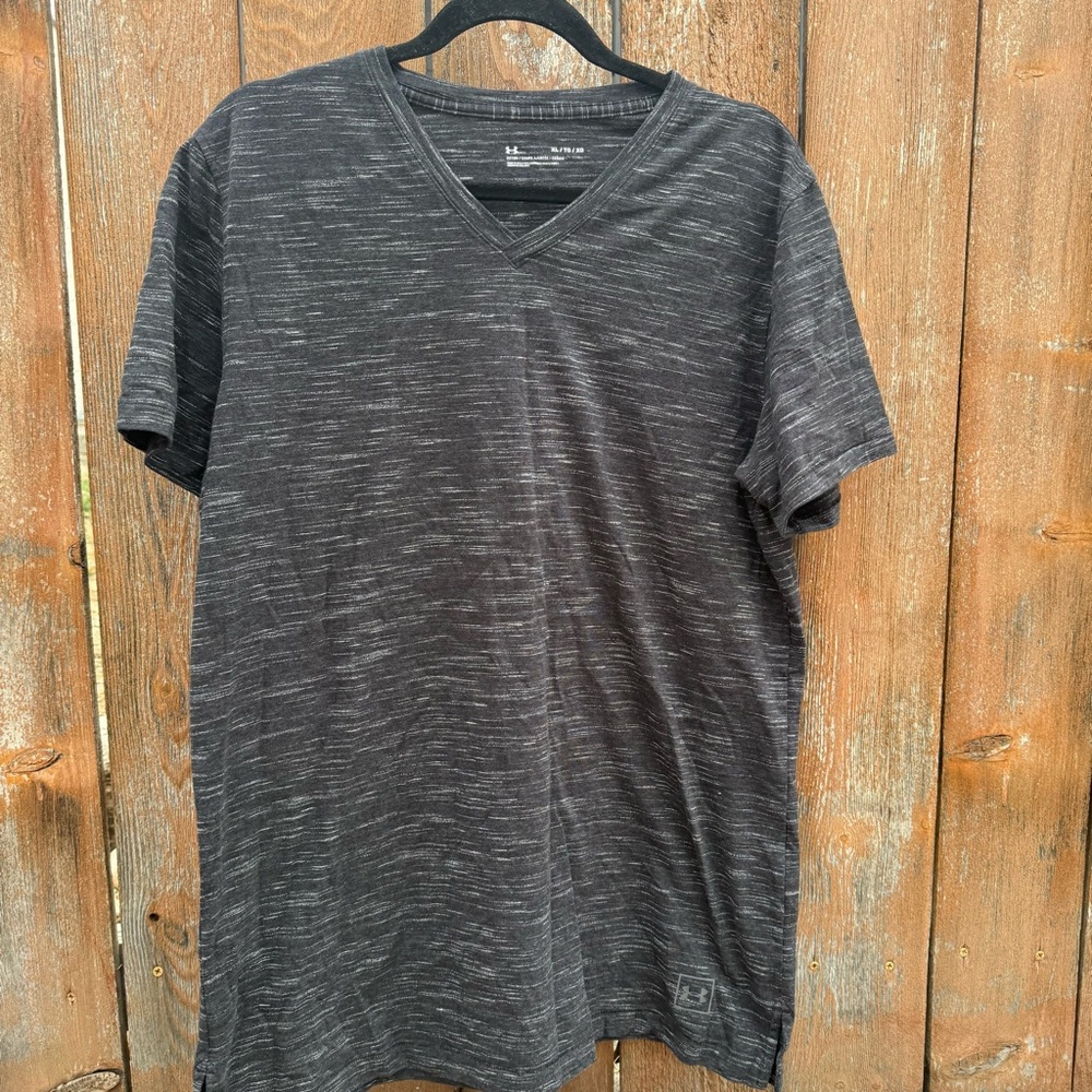 Under Armour Men’s Black Gray Heather V-Neck Short Sleeve T Shirt Size Xl